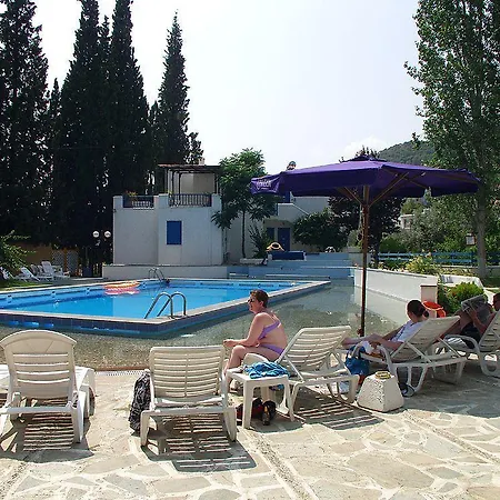 Cascade Poros Town