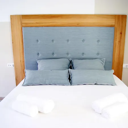 Apartahotel Cascade Poros Town